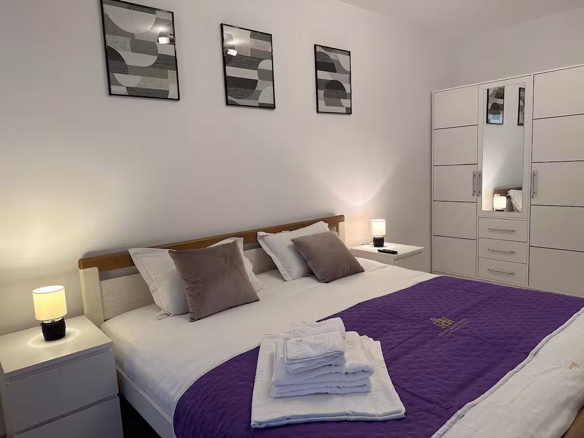 FLH - Luxury Apartments 2